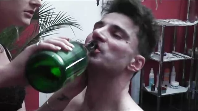 La cheerleader Pelosa Dolly Leigh è pazza per l'insegnante della filme porno on line 2020 scuola