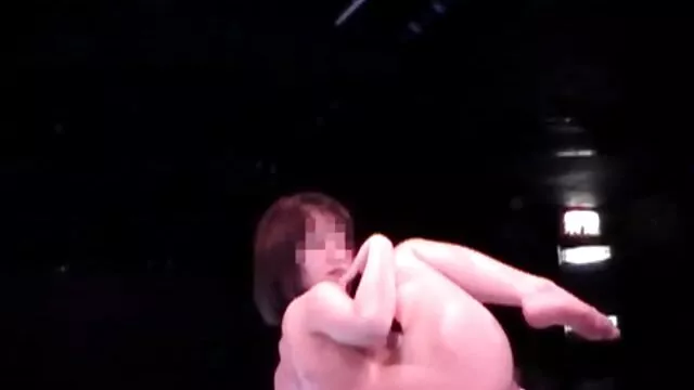 Scopata fete online porno bionda calda sul pavimento