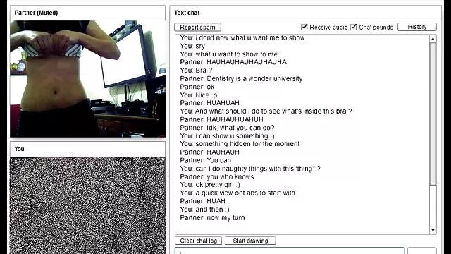 Il capo di 50 anni ha divorziato da un giovane filmulete porno online gratis assistente per il sesso