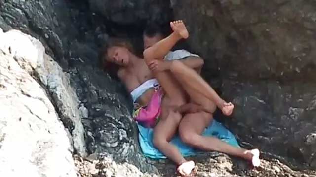Taglio duro filme porno in grup online Anilingus per la padrona di Kazan