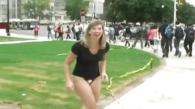 Fratello si spoglia su spycam mentre la sorella si fa scopare dal sex gratis cu bunaciuni marito