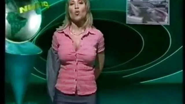 Pompato mulatto in posa e danza nuda filme porno on line 2020