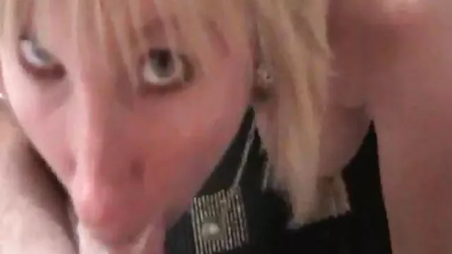 Marito filmata pe ascuns cand se fute chiama al telefono durante il cazzo con il suo amante